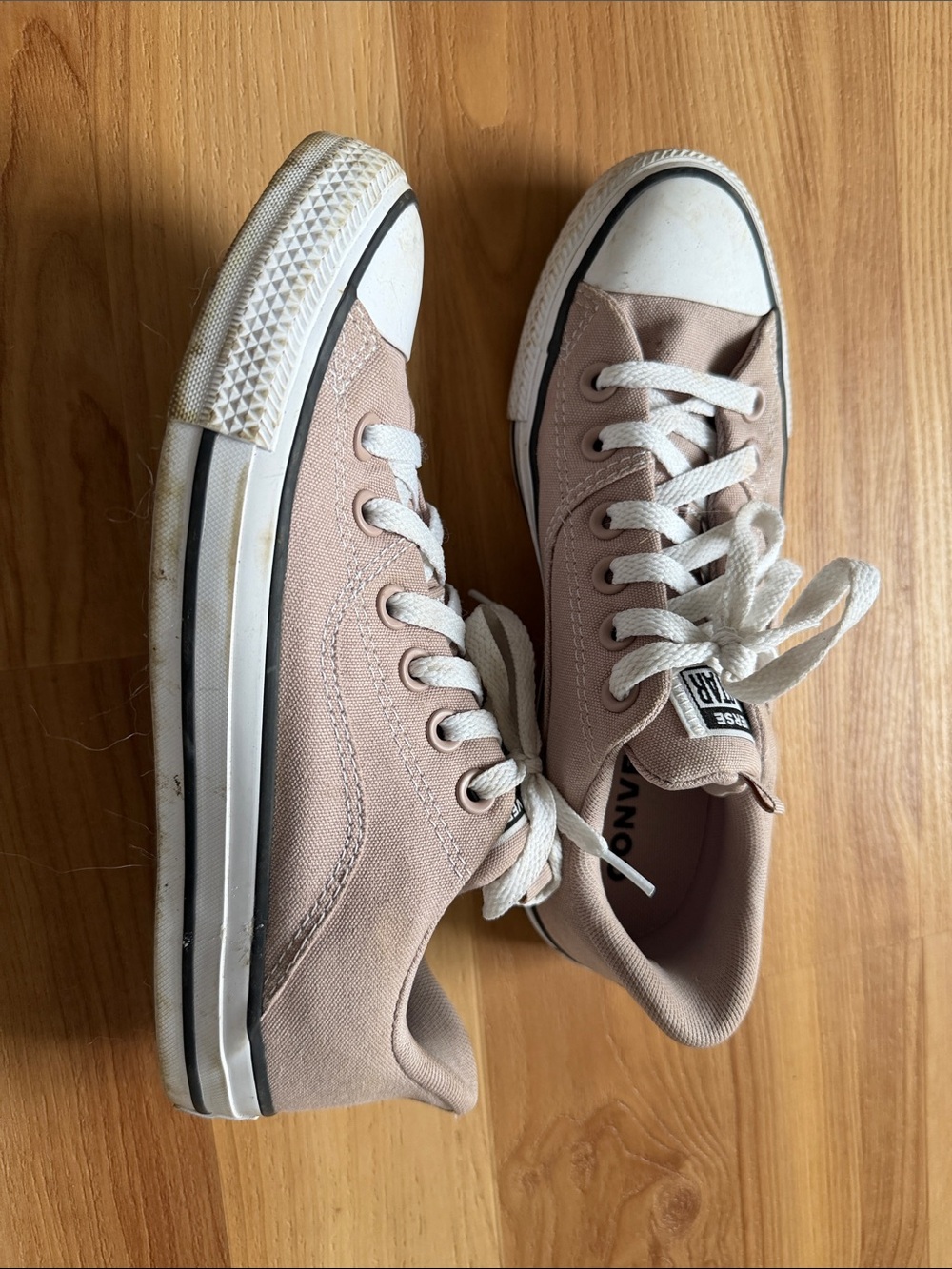 Converse Low Top Canvas Sneakers in Light Taupe